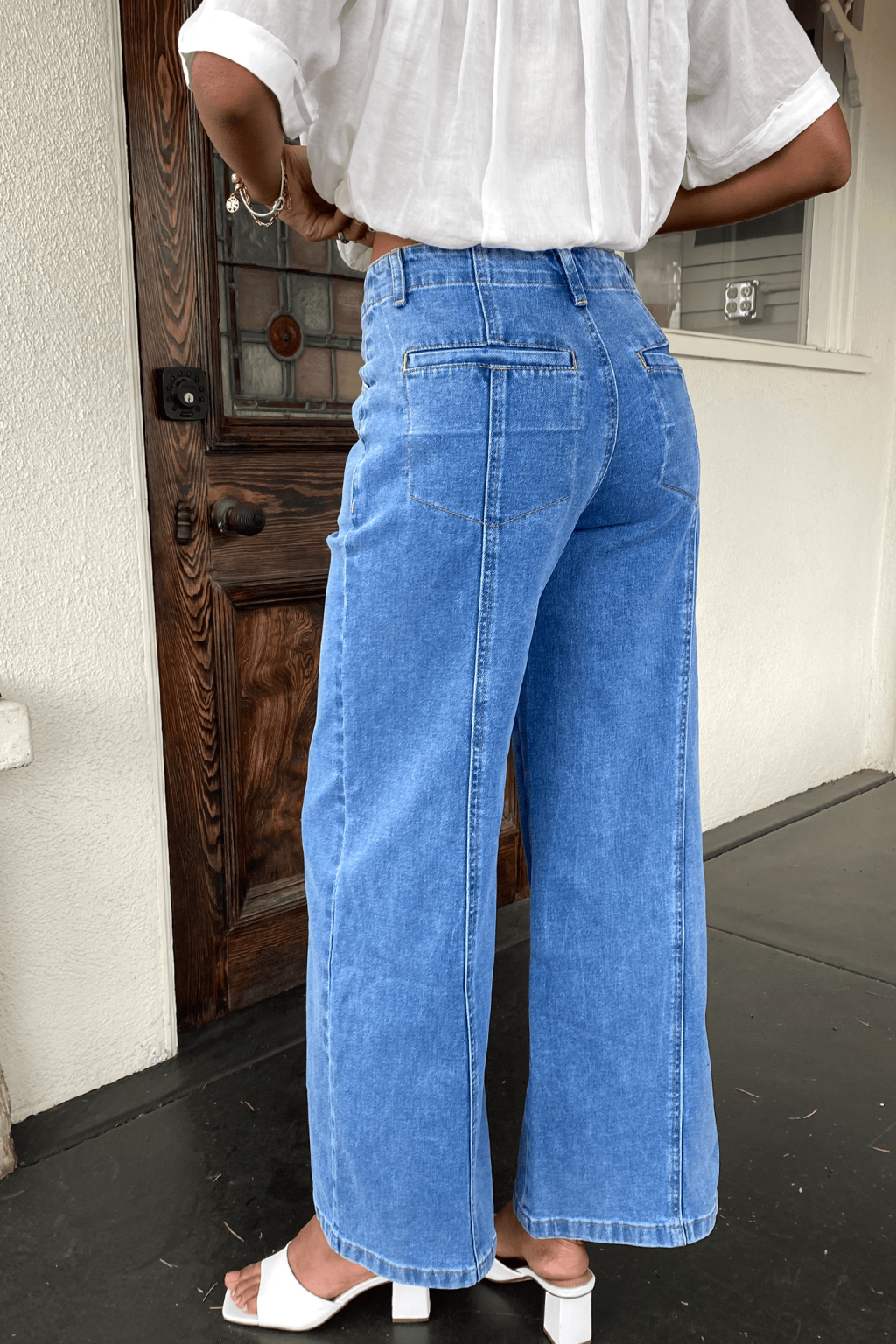 Classic Wide Leg Denim Jeans Featuring High-Quality Fabric and Flowy Silhouette